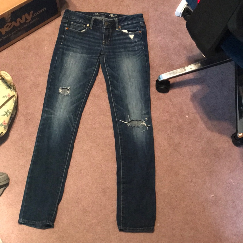 Blue ripped jean